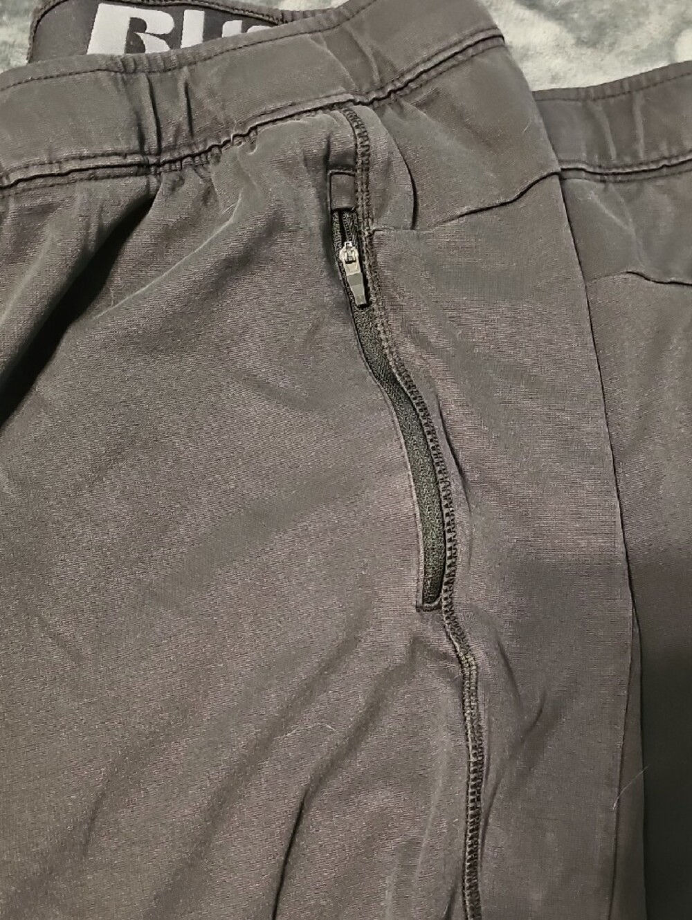 Russell Athletic Black Men's Jogger Pants with Branded Waistband - Picture 8 of 8